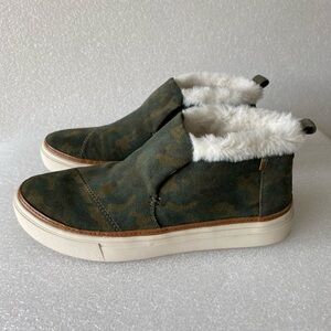 Toms Paxton Fur Trim Camo Suede Leather Slip-on Sneaker Shoes Women's Size 6.5